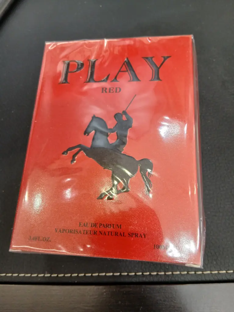 PERFUME PLAY RED 