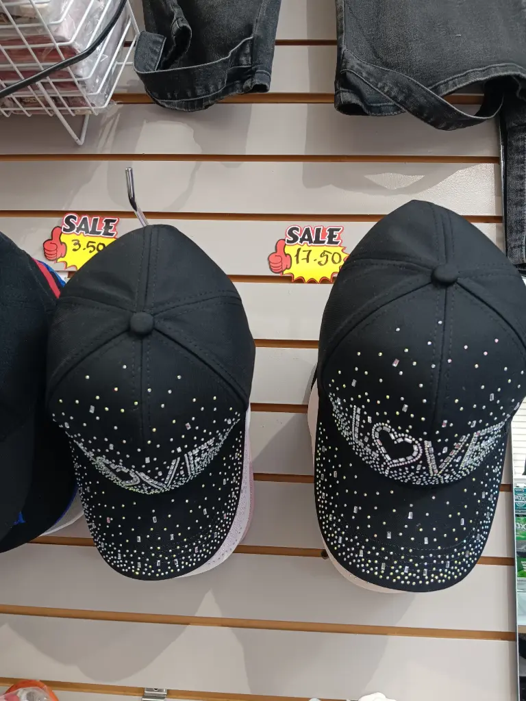 GORRAS DE MUJER CON BRILLO 